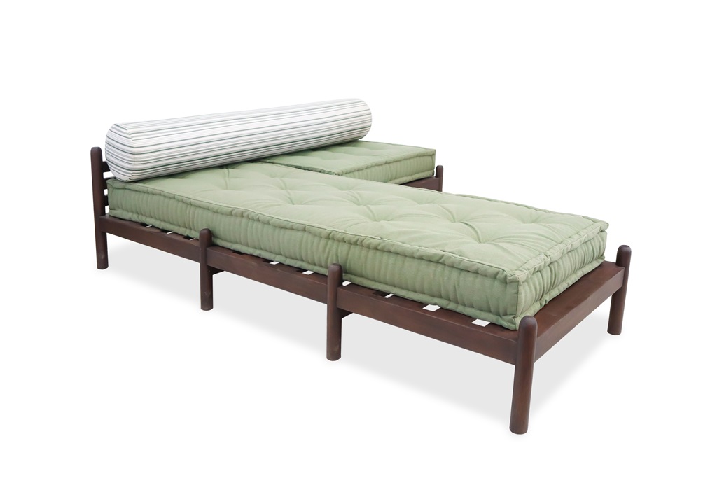 Agilia Bed